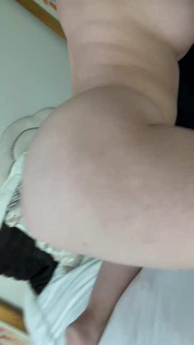 I get off knowing you guys are jerking off to my ass