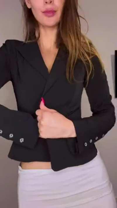 I want someone to lick my nipples