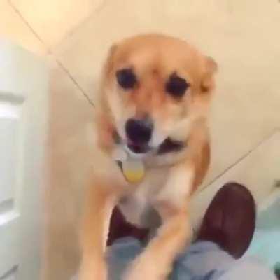 Ohhh, his little hands!