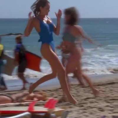 Ami Dolenz fit sexy plot in She's Out of Control