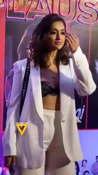 Ileana Dcruz Sexy Cleavage