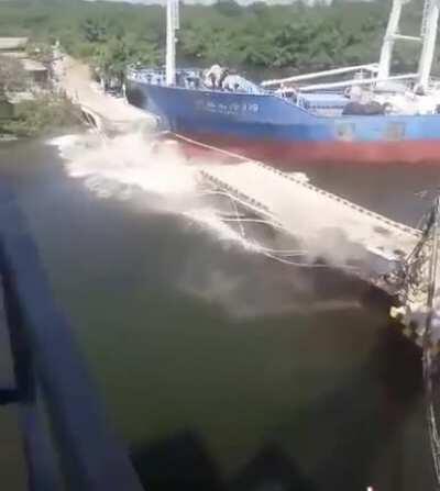 Если кораблик большой