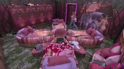 BB26 Leah and Makensy chasing each other in bikinis