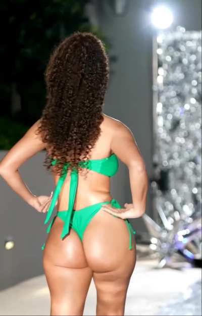 Kylie Gesualdo - Bronzed Babe Swim, Miami Art Basel 2024 (2 speeds)