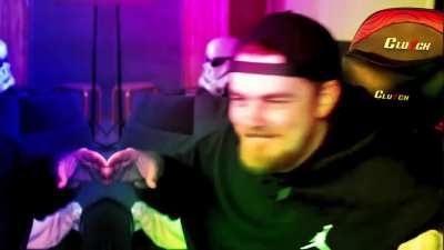 Môj Dušan remix numre 3 (Bass house + velmi špatný edit lol)