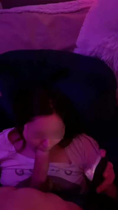 Shopping on Amazon while he uses me