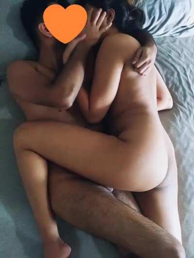 Its too hot outside [F][M]