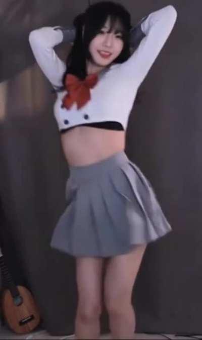 sooflower Dancing 😊