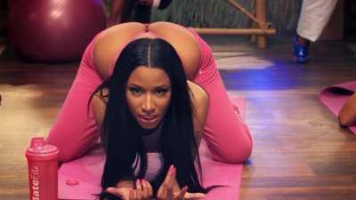 Love Nicki Minaj’s booty