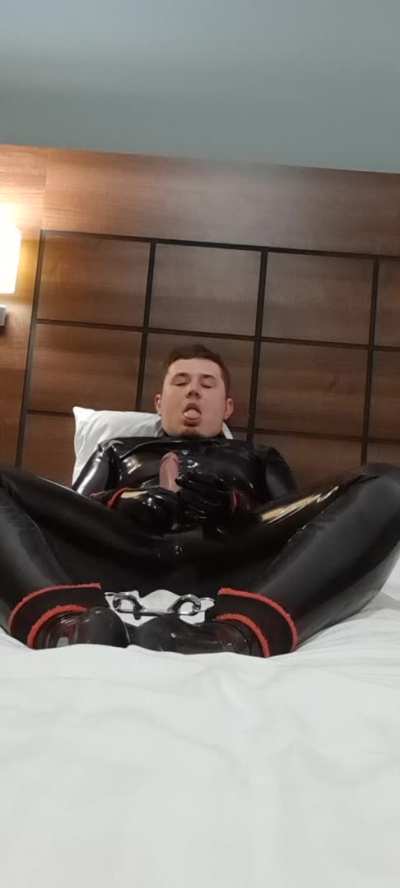 Self splash on latex