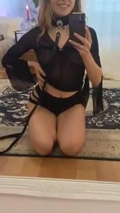 [f] Goth girls are great fuckdolls