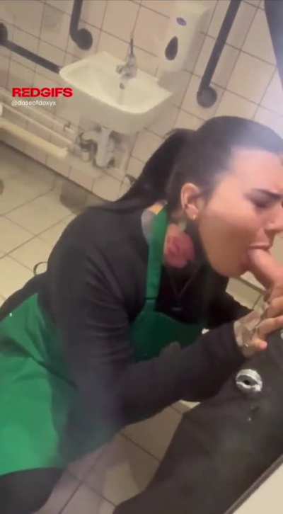 Redditors, what's the sexiest thing a woman can do during a blowjob