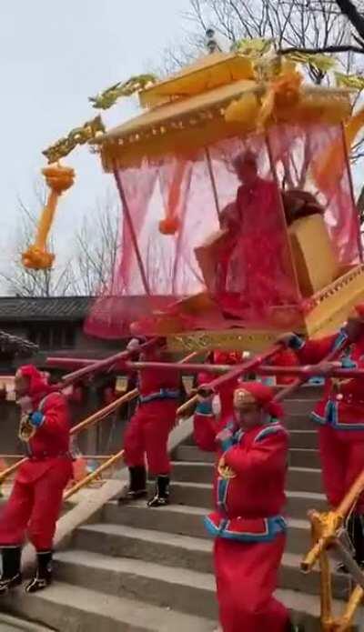 HMC while I get carried down the stairs