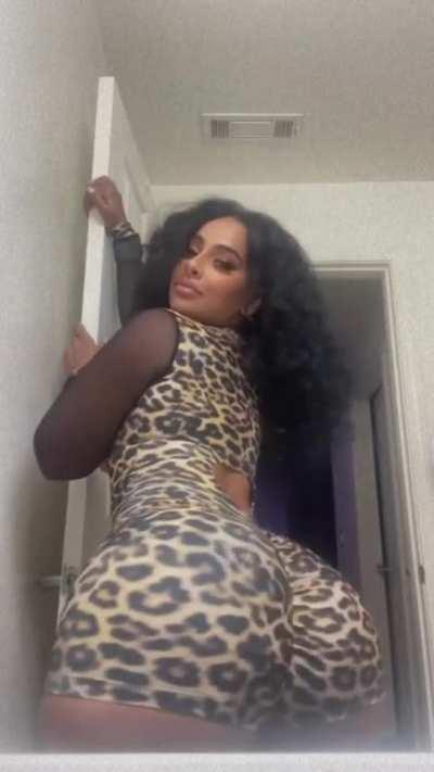 Dat thang 🍑 thangin'🍑