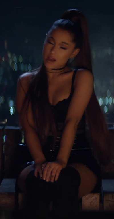 Just wanna grab Ariana Grande's ponytail and pump her face on my cock