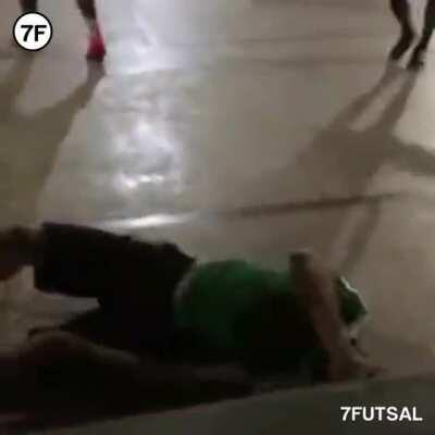 Human Sandwich 🙈😂 IG: jeffiiin, 7futsal