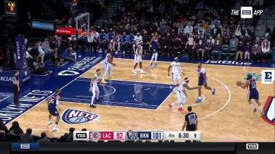 [Highlight] Great ball movement by the Nets leads to an easy Harden layup