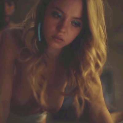 Sydney Sweeney swingin titties in Euphoria (2019)