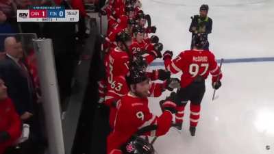 [CAN (1)-0 FIN] McDavid keeps the puck in and opens the scoring once again