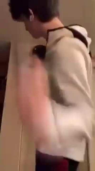 my reaction to the new risk of rain 2 dlc (somehow didn't see it announced till now)