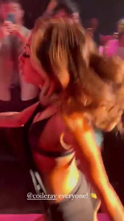 she look delicious 🫢🥴