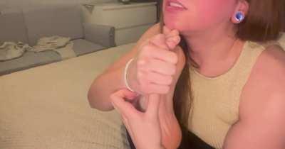 I really love licking my feet. 🫦👅