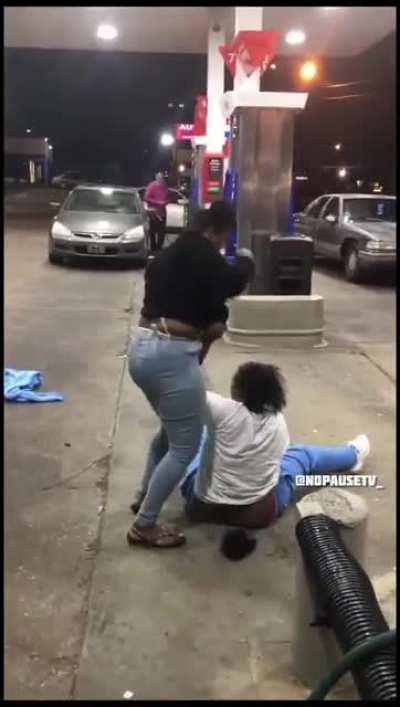Drama at the gas station