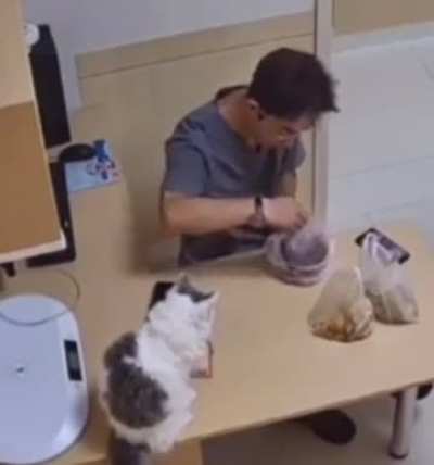 Sometimes I wunker how I put up with you