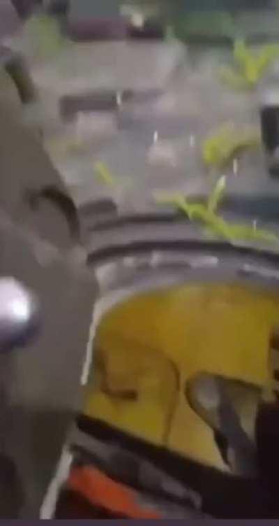 Russian tank on city patrol sticks it’s barrel in a tree (music added by source)