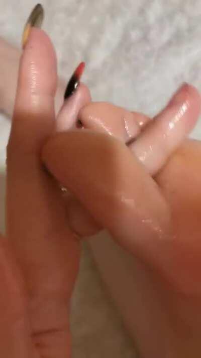 I love massaging my feet and having them massaged by you! 💜