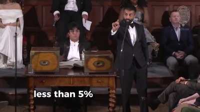 A Zionist agitator in Oxford University tried to rile up the students by asking them if they'd had information about the October 7th operation they would've reported it to the authorities. Only 5% of the audience raised their hands ✊🏾🇵🇸