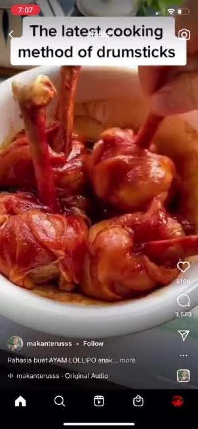 Yum I love raw chicken bone on my drumsticks.