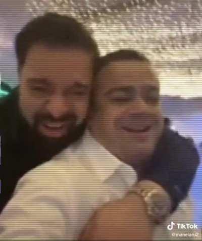 Continuarea la All i want for Christmas is you.