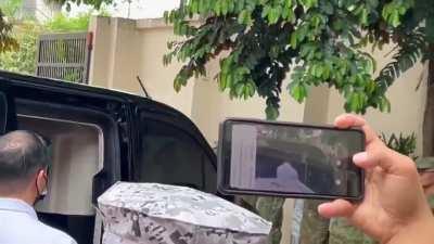 Sendoff for Robredo as she officially leaves the Quezon City Reception House — her office for the last six years [CNN Philippines]