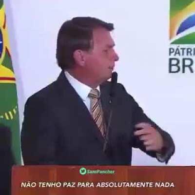 Bolsonaro gente como a gente (ou não)