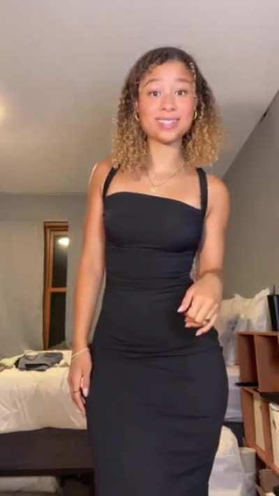 Black Dress With The Puffy Cakes Out 🍑