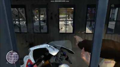 [GTA IV] Check Out This Funny Glitch!