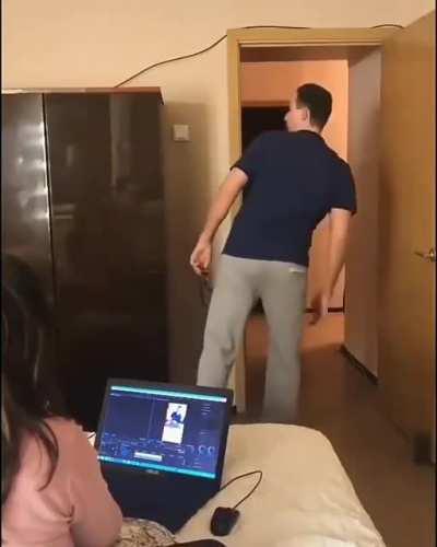 Its october so scary jumpscares hehe