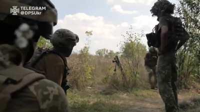 Ukrainians use an 82mm Mortar to destroy a russian position. Said to be eastern Kharkiv direction.