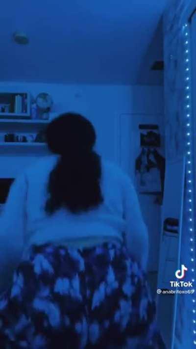 Soft & Jiggly No.489 😍🍑