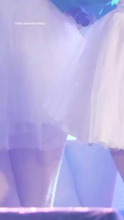 Nancy Lips focused 180422