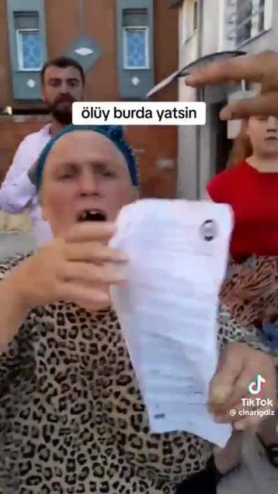 Peki şu terastaki samimiyet AĞABEY?