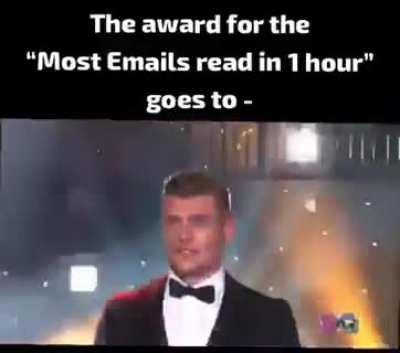 Email reading is not a fun free-time activity quoted by Toni Kroos.

Mit freundlichen GrÃ¼Ãen,
FAS