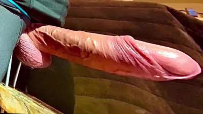 Trapped by tight ring balls get squeezed