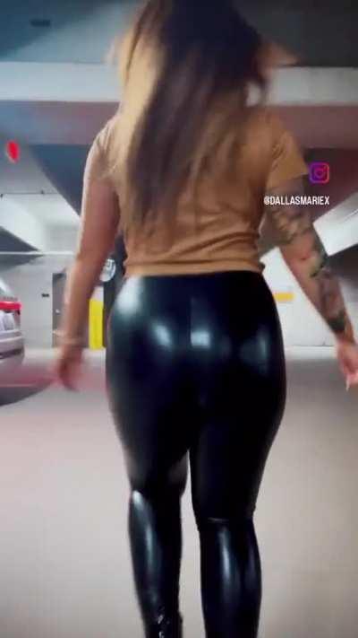 Thick and pretty ☺️ link in bio