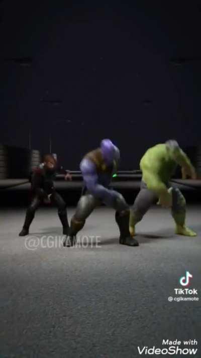 Big Boy Thanos With Avengers Backup Group