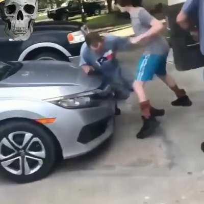 kid Knicks out his own dad for racial slur