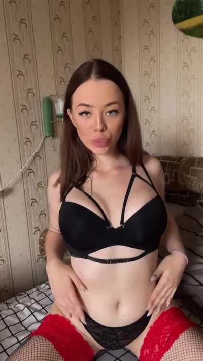 I need to jiggle on somebody's face