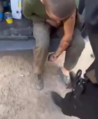 Ua pov - Russian POW shown with an infected wound and crawling maggots in his arm (not a repost, original was deleted)