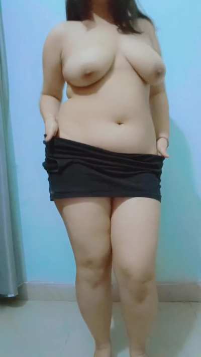 Showing my stripping dance to my dad's boss for his speedy promotion 🌸🥰. I love you daddy 💞